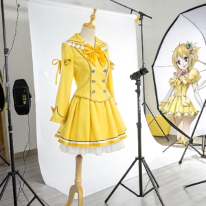 yellow cosplay