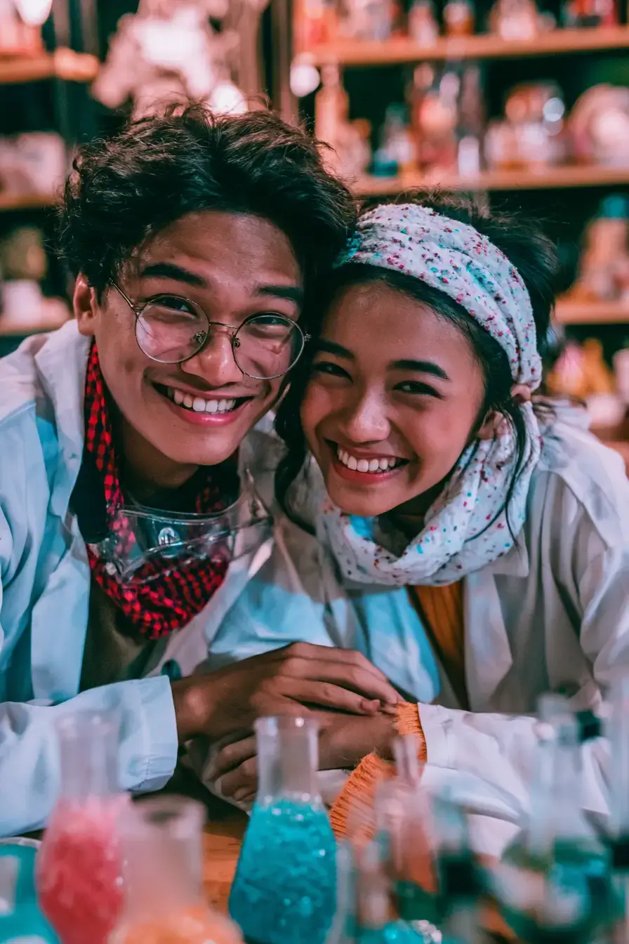 27 Spooky Mad Scientist Costume Ideas for an Unforgettable Night 17 scientist costume for couples 1